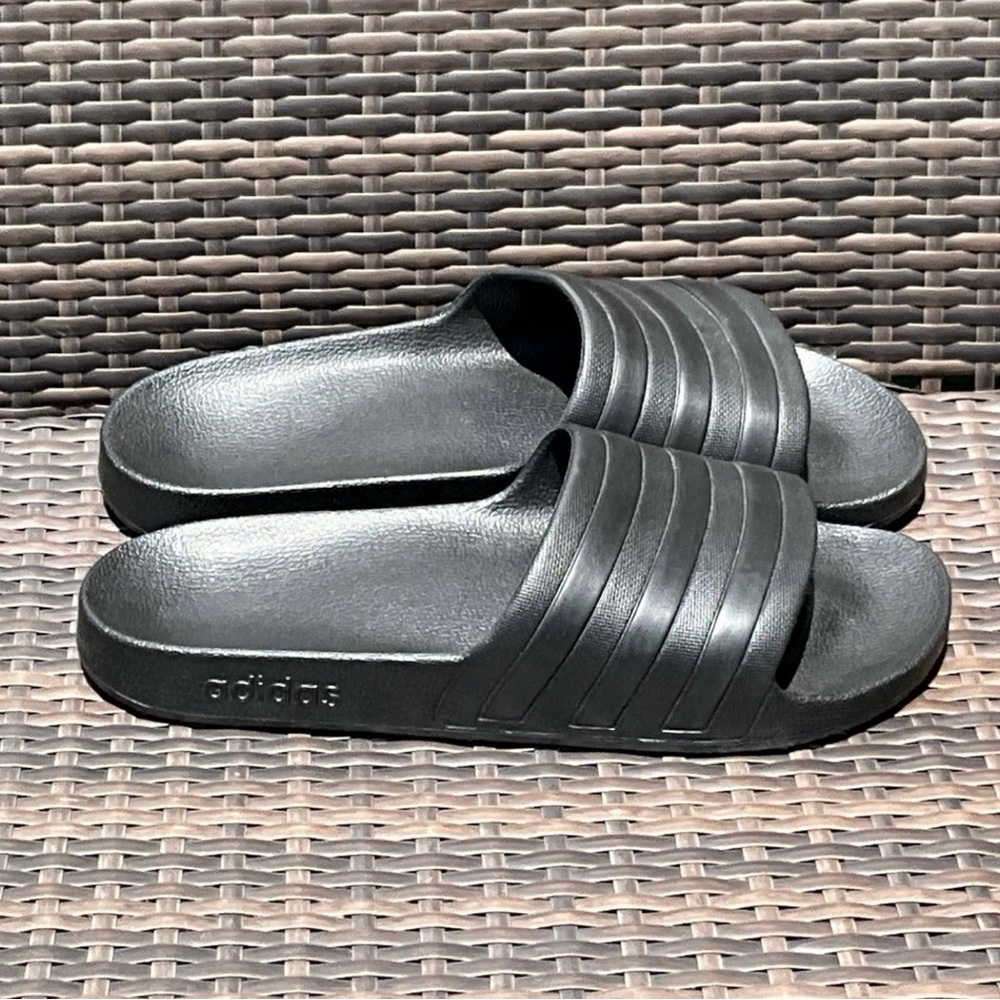 Adidas men sandals Black 13 - Picture 4 of 6